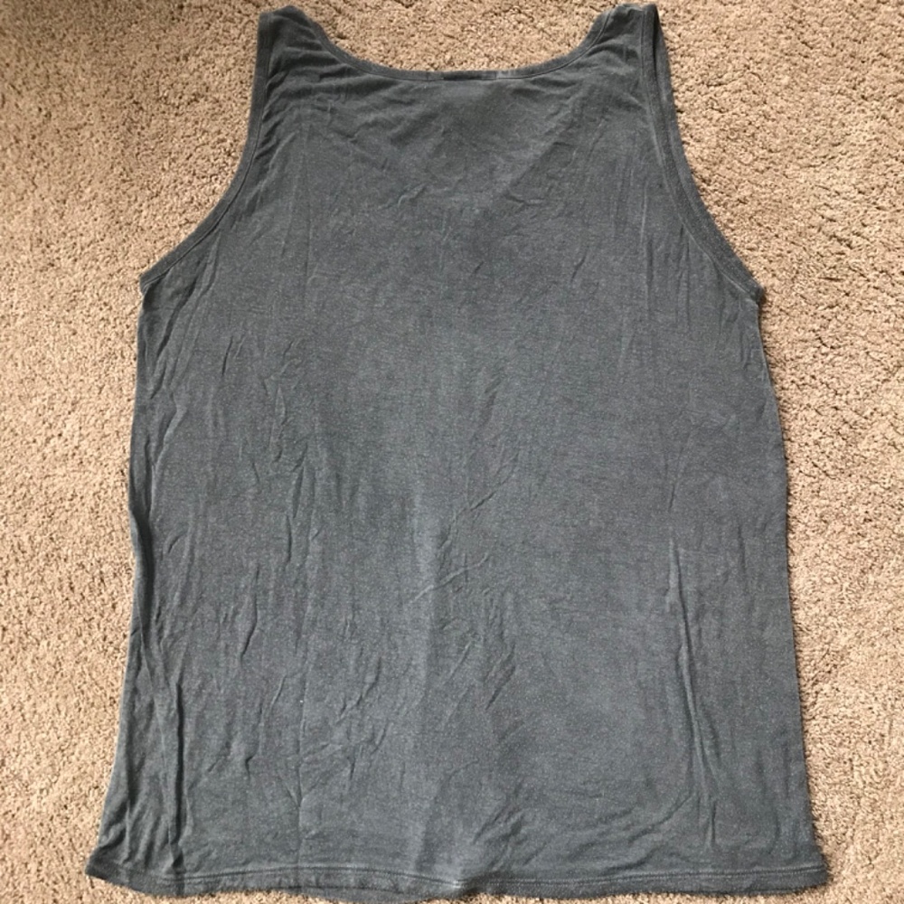 🌻5/$5!! Rhinestone Detail Tank - Picture 6 of 6